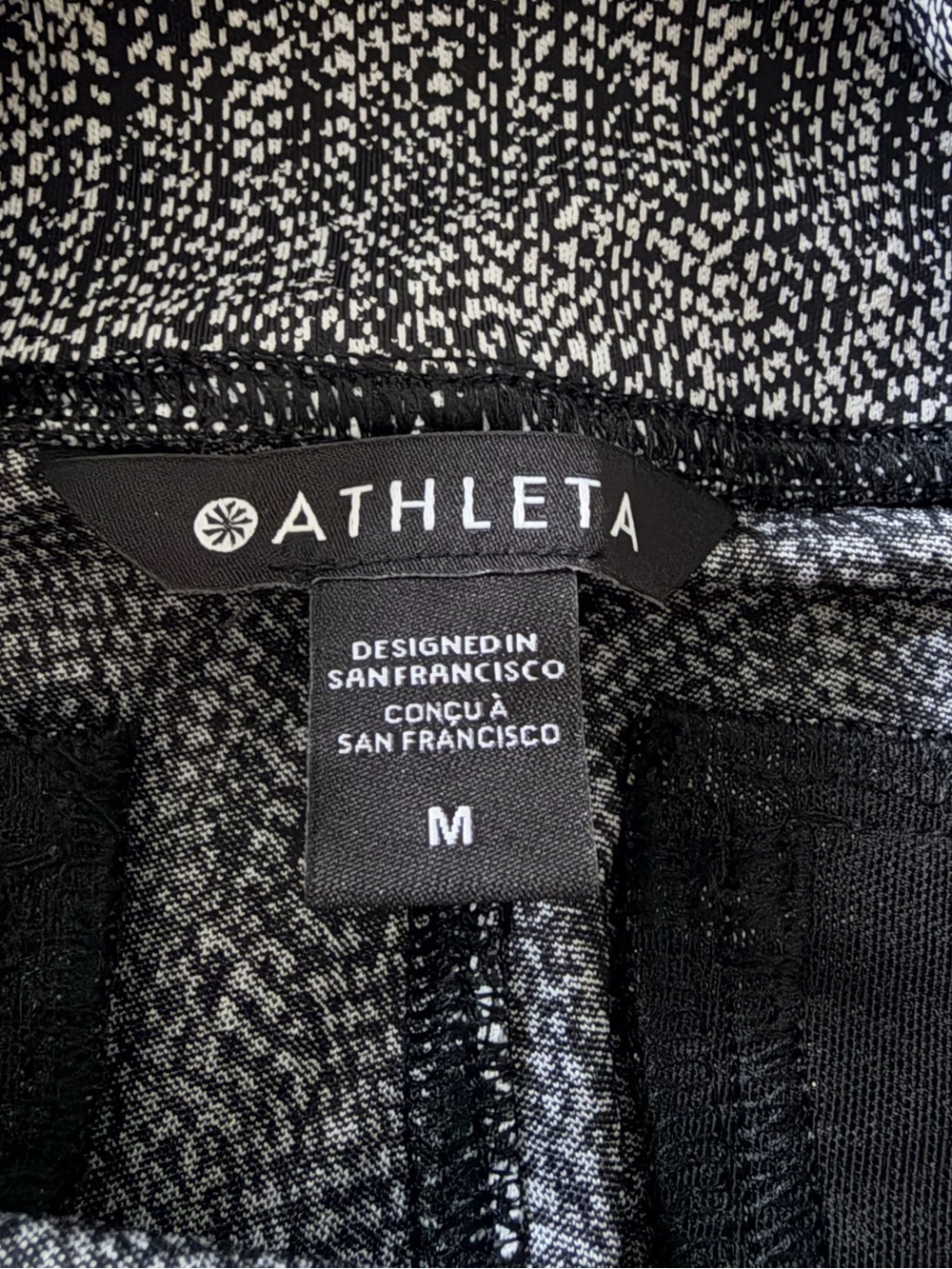 ATHLETA Delancey Skyline Textured ZipperedLeggings Size Medium - Picture 6 of 7